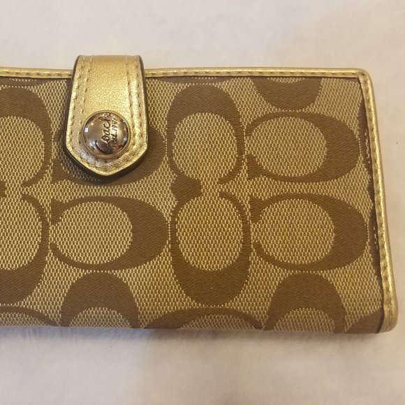 Coach Signature brown/tan wallet w/checkbook insert, credit card slots B13 - Picture 10 of 10